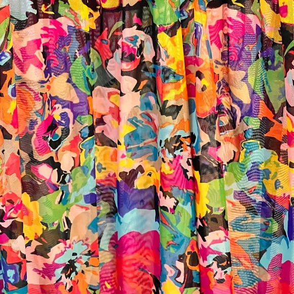 FINAL PRICE Kenneth Cole Reaction Floral Swimsuit Cover-Up - Picture 2 of 5